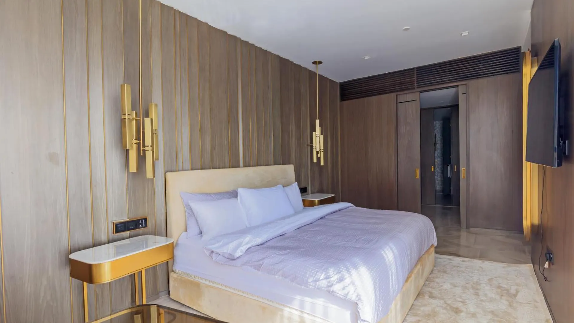 Luxury 3Bdr Apartment, Pool & Beach Access Dubai 0*,  United Arab Emirates