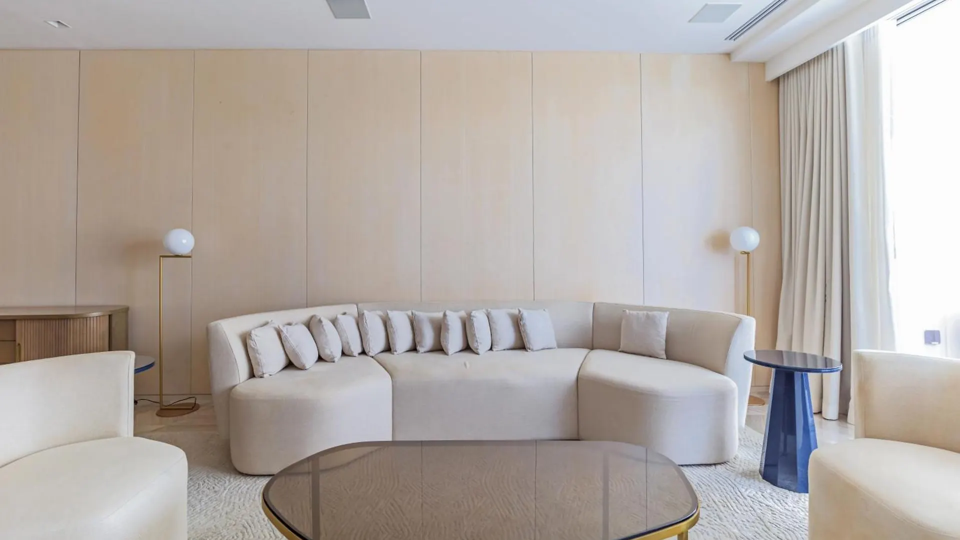 Luxury 3Bdr Apartment, Pool & Beach Access Dubai Apartment